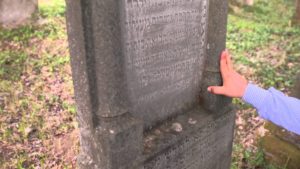 Szabó György a Tállyi zsidó temetőben járt